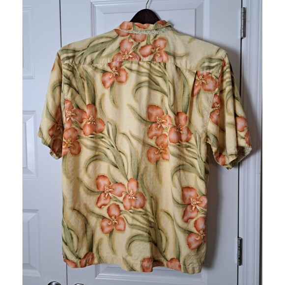 Tommy Bahama Size L Camp Shirt Tropical 100% Silk  Button Up Resort Vacationcore - Picture 5 of 8